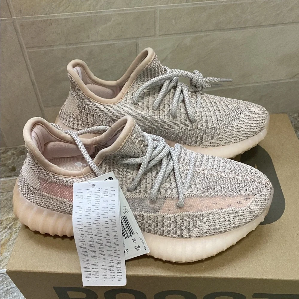 Yeezy Boost 350 V2 Women Shoes Synth Light Pink Color size us 6.5 - Picture 4 of 7